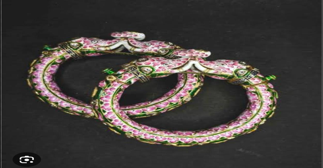 Gulabi Meenakari jewellery..............